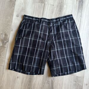 Mens Black Plaid Shorts Size 38